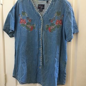 FINAL MARKDOWN Ladies Quizz Again Denim Shirt (L)